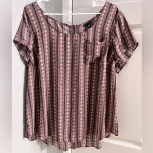 Torrid patterned pocket blouse